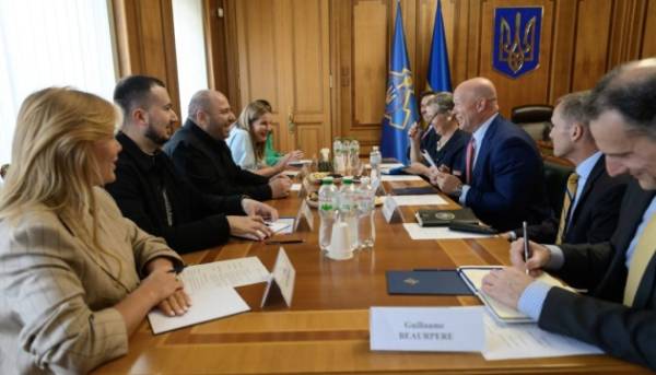 Умєров поділився подробицями зустрічі з послом США при НАТО у Києві