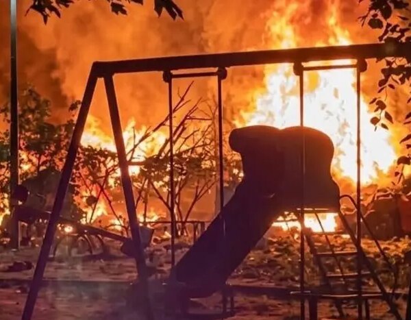 Відео: Російська ракета опинилася на дитячому майданчику в Києві