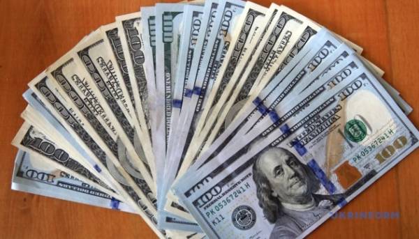 Головна 86 Нацбанк встановив курс гривні на 9 липня: долар та євро…