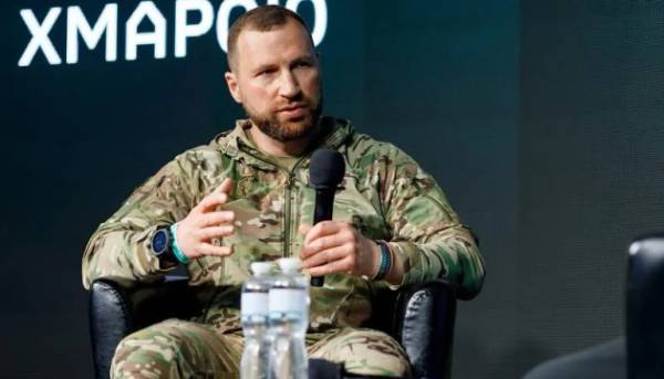 Головна 77 Президент наказав Євгенію Хмарі виконувати функції глави оборонного відомства