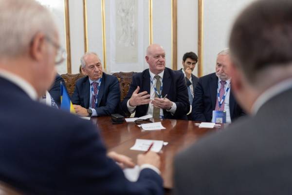 Шлях до миру та підтримка України: Офіс Президента провів зустріч з делегацією ОБСЄ 6 Шлях до миру та підтримка України: Офіс Президента провів зустріч з делегацією ОБСЄ 6