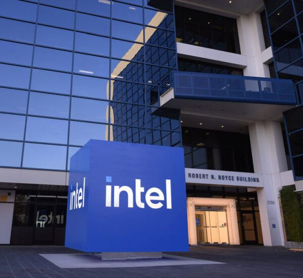 Intel: Як вражаючі підсумки другого кварталу призвели до падіння акцій на 8%