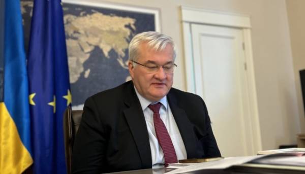 Продовольча безпека та підготовка до зустрічі керівників: Сибіга провів переговори з очільником МЗС Угорщини
