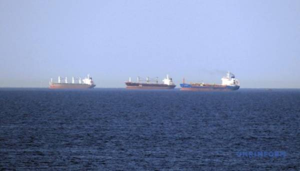 Морський шлях відкриється через комбінацію військової сили та переговорів – фахівець