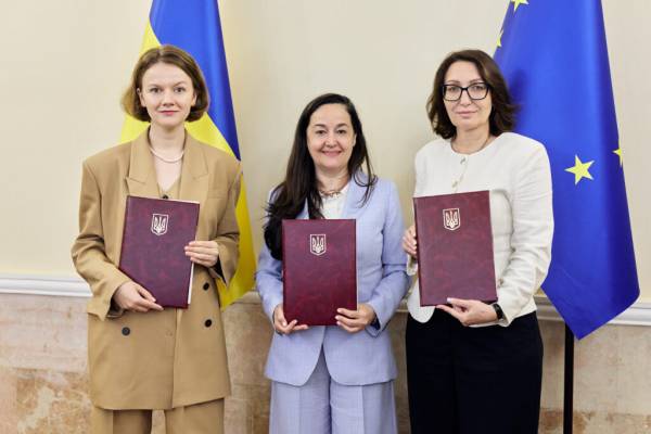 ЮНЕСКО надасть допомогу Харківській бібліотеці Короленка у відновленні будівель, що постраждали від російських атак. 10 ЮНЕСКО надасть допомогу Харківській бібліотеці Короленка у відновленні будівель, що постраждали від російських атак. 10