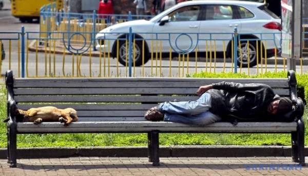 Головна 90 Цифри безхатьків в Україні сягають ста тисяч.