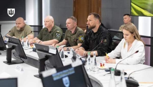 Хмара провів переговори з делегацією зі Сполучених Штатів і закликав до прискорення поставок ракет для системи Patriot