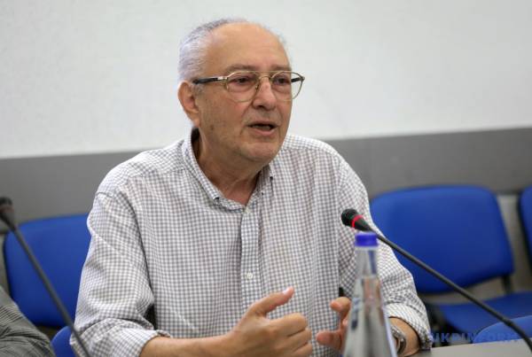 Цьогорічний РетроМузФест імені Весоловського носитиме назву «Музика, яка стирає межі» 9 Цьогорічний РетроМузФест імені Весоловського носитиме назву «Музика, яка стирає межі» 9