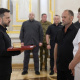 Володимир Зеленський вшанував захисників України державними відзнаками. 25 Володимир Зеленський вшанував захисників України державними відзнаками. 25