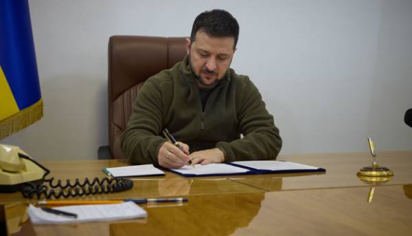 Головна 79 Голову Київської обласної державної адміністрації Калашника було відсторонено президентом.