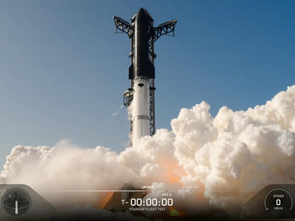 Starship здійснив тринадцятий успішний, хоч і небездоганний, політ