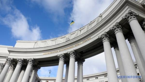Міністерство закордонних справ назвало висловлювання колишнього посла Ніжинського неправдивими та звернулося до відповідних інстанцій.