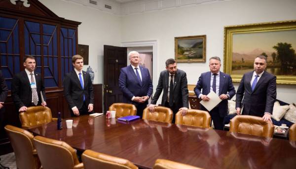 Зеленський провів переговори з Трампом щодо виготовлення перехоплювачів для систем Patriot. 8