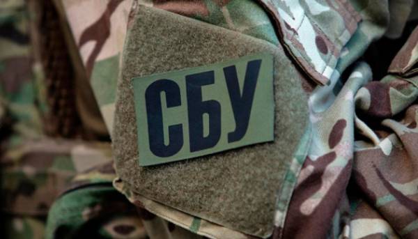 Служба безпеки України заарештувала двох російських шпигунів, які допомагали спрямовувати удари по Краматорську та Лиману.