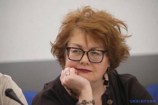 Що сучасний театр знаходить і шукає у «Енеїді»? Феномен «Енеїдобуму» в умовах війни 46 Що сучасний театр знаходить і шукає у «Енеїді»? Феномен «Енеїдобуму» в умовах війни 46