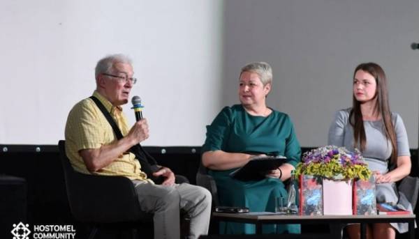 Презентація книги «Вижити в Гостомелі: 21 історія з міста-героя» на Київщині. 9 Презентація книги «Вижити в Гостомелі: 21 історія з міста-героя» на Київщині. 9