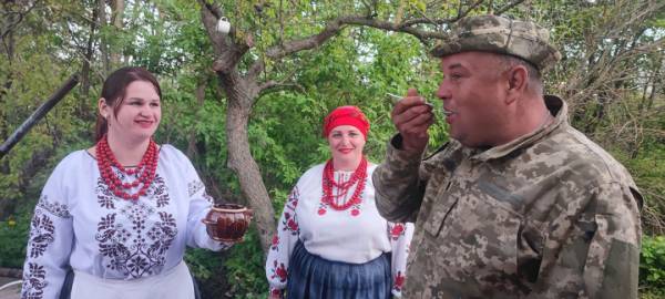 На городі бузина - на столі бузиновий квас 13 На городі бузина - на столі бузиновий квас 13