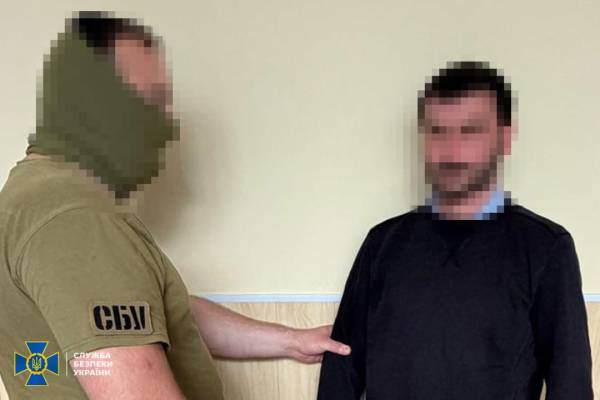 Служба безпеки України заарештувала двох російських шпигунів, які допомагали спрямовувати удари по Краматорську та Лиману. 5 Служба безпеки України заарештувала двох російських шпигунів, які допомагали спрямовувати удари по Краматорську та Лиману. 5