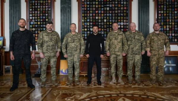 З'явилися укази про призначення Драпатого Головнокомандувачем та Скибюка - начальником Генштабу 13