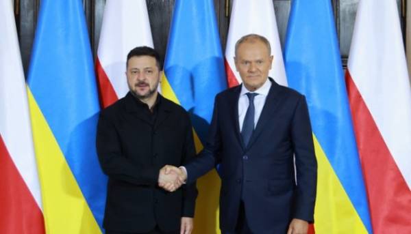 Зеленський та Туск обмінялися думками щодо історичних тем, співпраці в оборонній сфері та безпеки громадян України на території Польщі.