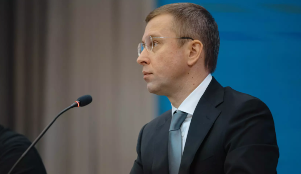 Керівник представив новопризначеного міністра Вигівського колективу Міністерства внутрішніх справ. 4 Керівник представив новопризначеного міністра Вигівського колективу Міністерства внутрішніх справ. 4