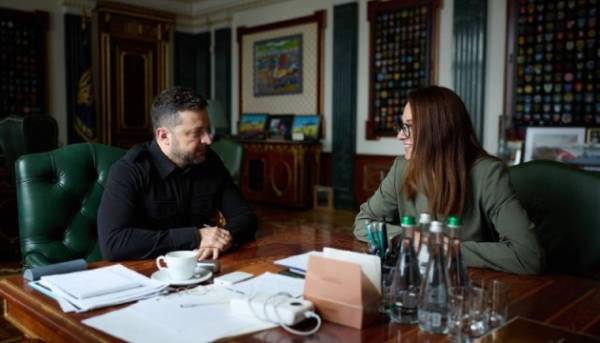 Володимир Зеленський повідомив про заплановані кадрові перестановки в уряді та оновлення керівництва силових відомств.