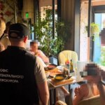 Адвоката затримали в Києві за обіцянку "вирішити" справу в суді за 14 тисяч доларів. 3