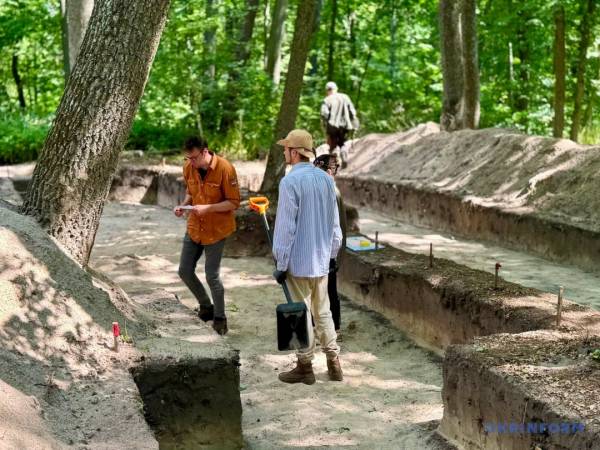 Дослідники з "Більської" цього року провели одні з найграндіозніших розкопок в Україні. 5