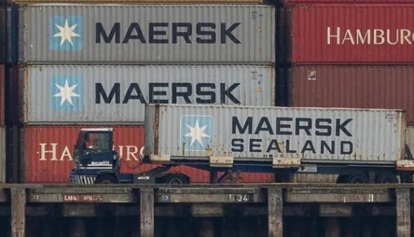Maersk відкриває тимчасовий залізничний маршрут між українськими терміналами та румунським портом Констанца. 20 Maersk відкриває тимчасовий залізничний маршрут між українськими терміналами та румунським портом Констанца. 20