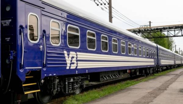 Українська залізниця зменшила відставання поїздів за кількома маршрутами