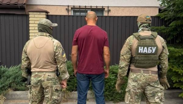 4,5 мільйона гривень за прийняття РЕБ для ЗСУ: двох військових викрито на хабарі 6