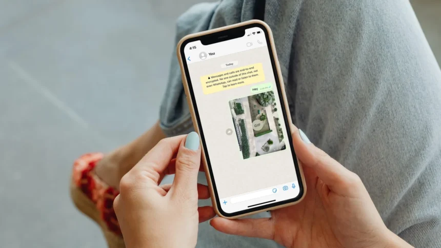Як захистити фото у WhatsApp: налаштування приватності, які варто увімкнути 11 how to send photos on whatsapp