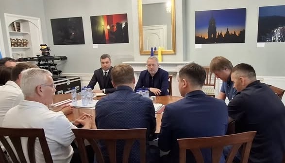 Український посол у Нідерландах обговорив у Гаазі впровадження проєкту зведення&hellip;
