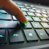 Комбінації клавіш у Windows 11: повний довідник 20 Комбінації клавіш у Windows 11: Повний посібник