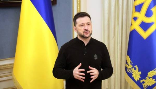 Головна 136 Зеленський: Основним критерієм роботи послів повинна бути кількість зброї та…