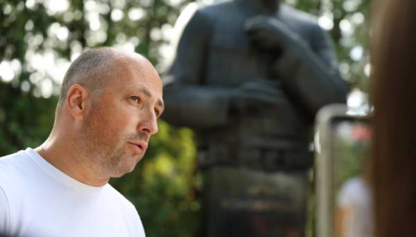 Львівщина отримала пам'ятник з могили Євгена Коновальця, що перебував у Роттердамі. 17 Львівщина отримала пам'ятник з могили Євгена Коновальця, що перебував у Роттердамі. 17