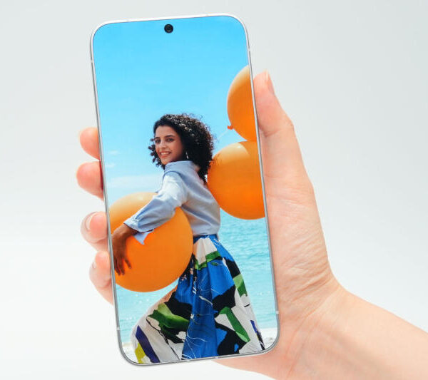 Tecno вражає: смартфон без меж — майбутнє вже тут