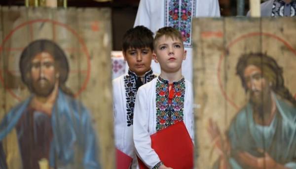 У Львові презентували експозицію «Ікона на ящиках з-під набоїв», вшановуючи пам’ять загиблих оборонців 12 У Львові презентували експозицію «Ікона на ящиках з-під набоїв», вшановуючи пам’ять загиблих оборонців 12
