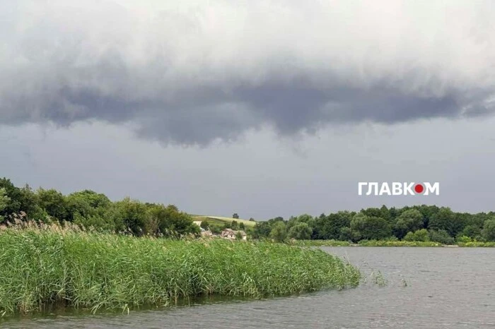 Штормове попередження для Києва та області: 7 серпня очікуються град і шквали