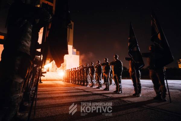 У Києві відбулася поминальна церемонія для полковника Євгена Коновальця 10