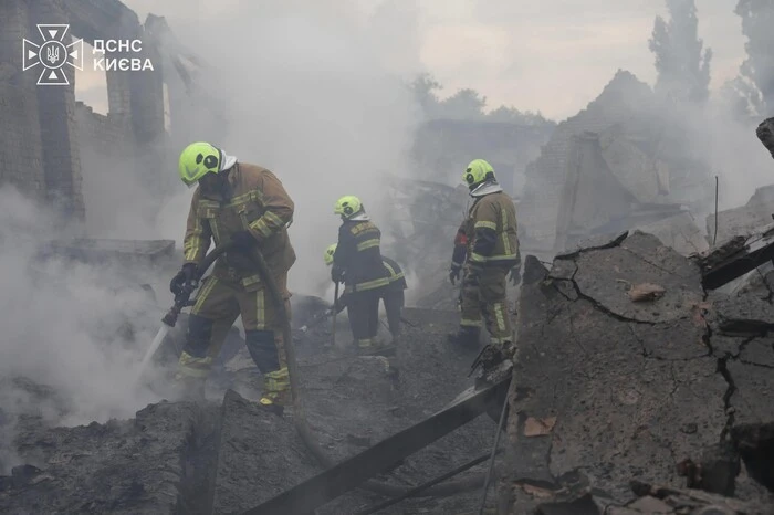 ППО не збила жодної з шести балістичних ракет РФ під час нічної атаки