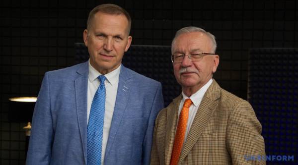 Сьогодні в «Програмі Ігоря Долгова»: Чи зазнає змін зовнішньополітичний курс Сполучених Штатів Америки після виборів до Конгресу? 4 Сьогодні в «Програмі Ігоря Долгова»: Чи зазнає змін зовнішньополітичний курс Сполучених Штатів Америки після виборів до Конгресу? 4
