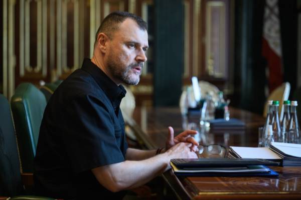 Зеленський провів переговори з Клименком щодо розширення можливостей Ради національної безпеки і оборони 4
