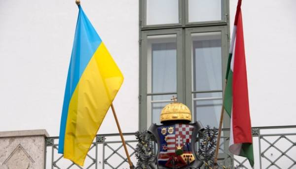 Головна 67 Зеленський висловив привітання Мадяру і угорському народу з їхнім національним святом.