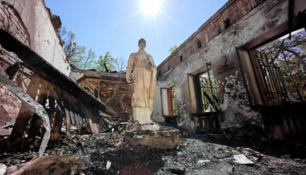 Головна 118 11 російських військових підозрюються в Україні у знищенні та пошкодженні…