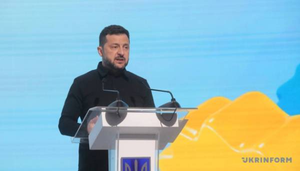 Глава держави пообіцяв підвищення заробітної плати для педагогів.