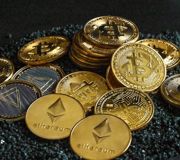 ЦБ дозволив росіянам купувати Bitcoin та Ethereum на біржі: ліміт&hellip;
