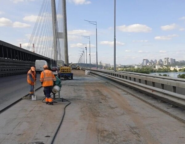 Рух Південним мостом обмежать через ремонтні роботи (схема)