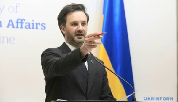 Словник МЗС: Заява Залужного про НАТО витягнута з контексту, курс України залишається незмінним