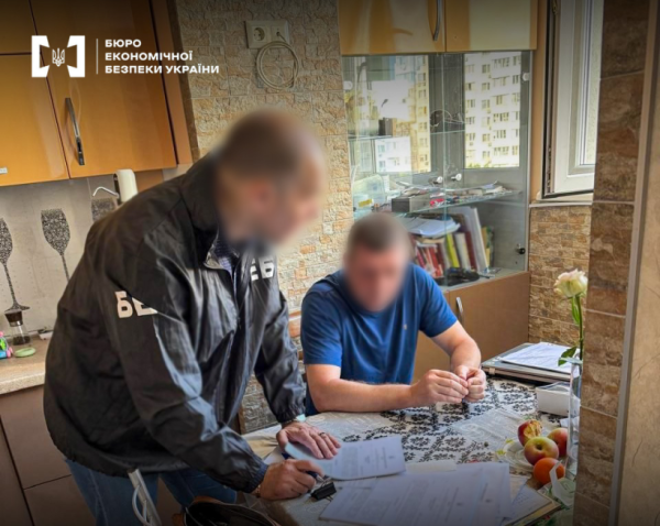 Справу про привласнення 46,7 мільйонів гривень під час закупівлі електроенергії для оборонного відомства передано до суду БЕБ. 4 Справу про привласнення 46,7 мільйонів гривень під час закупівлі електроенергії для оборонного відомства передано до суду БЕБ. 4